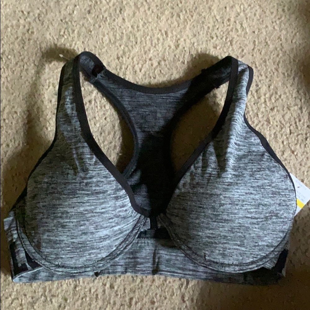 Sports bra